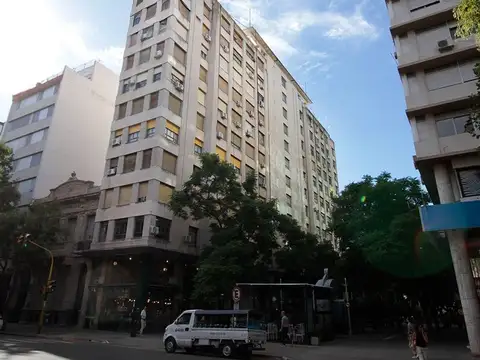 Luis María Drago (DRAGO ESQUINA COLON) 100