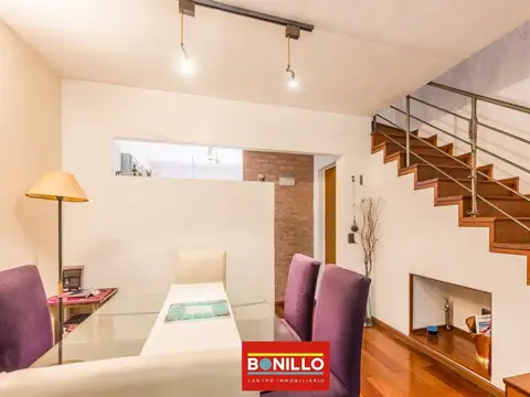 Depto Tipo Casa 3 ambientes con 4 baños