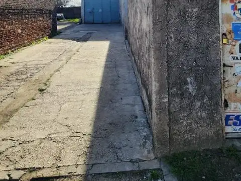 Galpon en Venta 63  mts Fondo