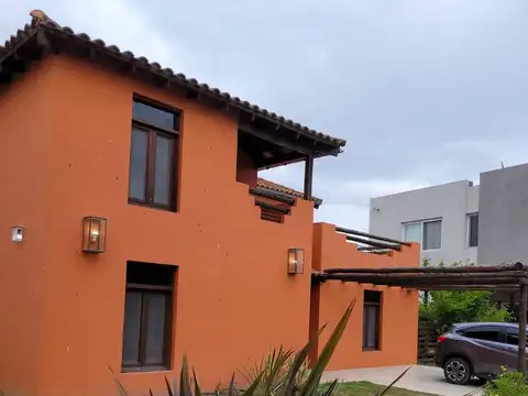 Casa en Alquiler en El Canton, $ 1.500.000