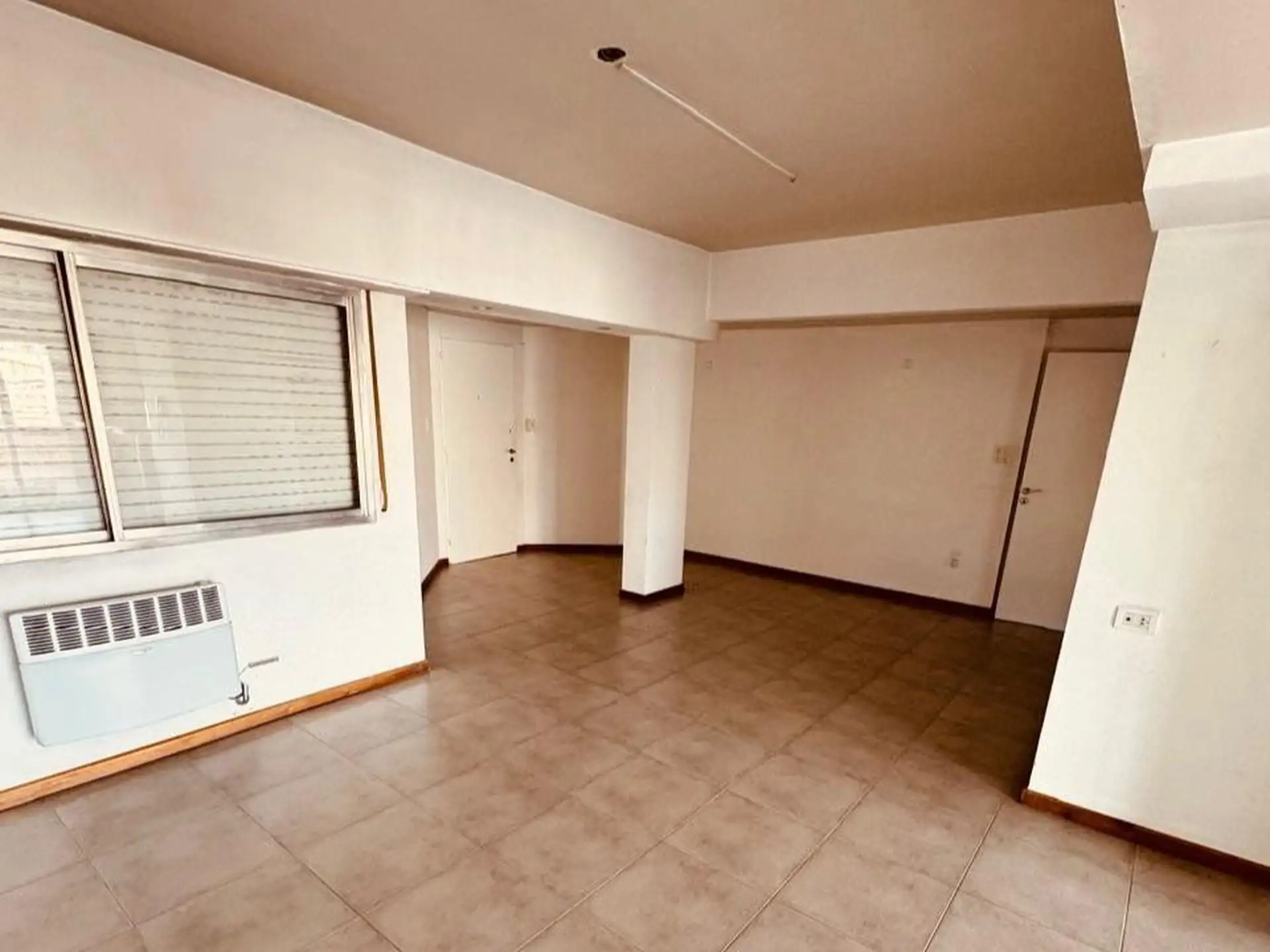 Departamento de tres ambientes en séptimo piso