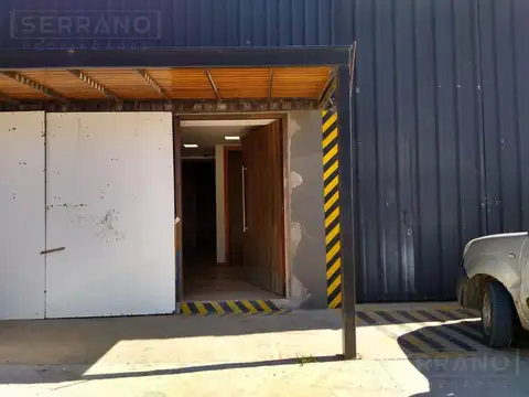 Galpon en Venta 10  mts Frente