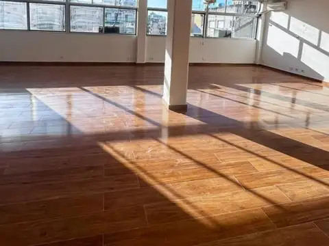 Departamento en Venta - 2 Dormitorios 2 Baños - 180mts - Recoleta