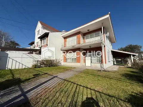 Casa en  venta 5 ambientes J.L Suarez