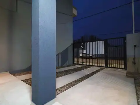 Casa en Venta en Neuquen, USD 175.000