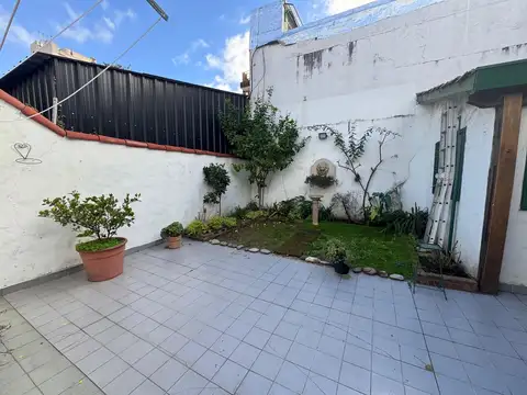 Depto Tipo Casa en Alquiler de 3 ambientes
