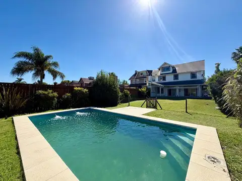Casa en venta – La Candelaria, Ingeniero Maschwitz | Pileta | Apta crédito   -   ID 5989