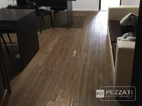 Z/ Plaza Mitre - 2 locales unificados - 5 privados- office- batería de baños.