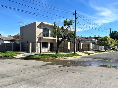 AMPLIO Y LUMINOSO DUPLEX 3 AMBIENTES EN CONDOMINIO RESIDENCIAL.!!!!! 