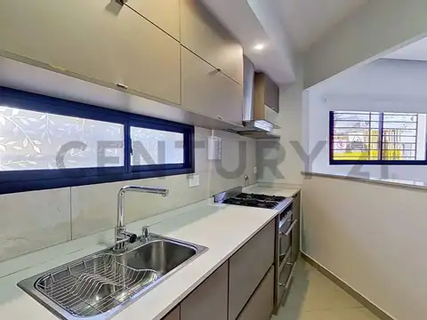 Portela 1100, Piso 0