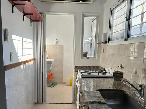 Depto Tipo Casa en Venta en Monte Castro, USD 93.000