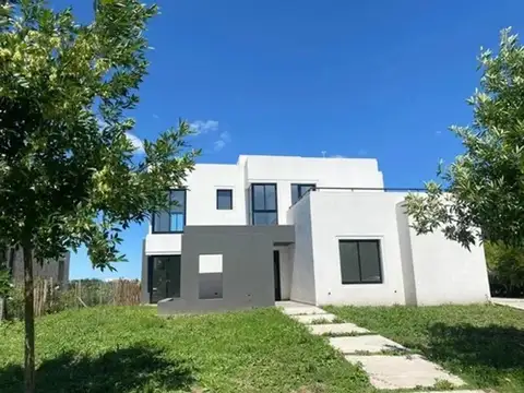 Casa Con Vista Al Golf En Canton Golf