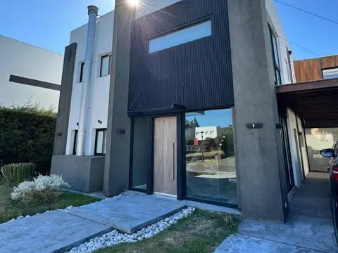 Casa en Venta Altos de Hudson 2 Berazategui