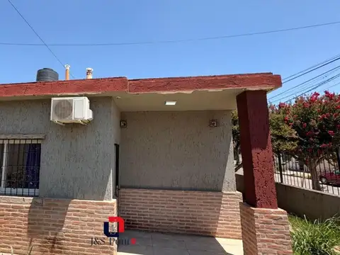 Casa esquina con Galpón en Barrio Empalme