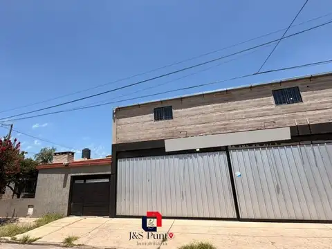 Casa esquina con Galpón en Barrio Empalme