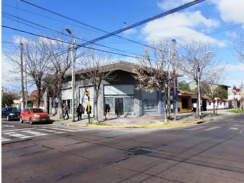 General Arredondo, Esquina Pasteur 3800