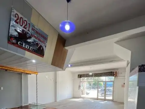 Local en Alquiler en La Florida, $ 2.800.000