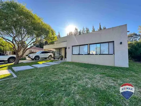 CASA 4 AMBIENTES EN VENTA EN CANNING