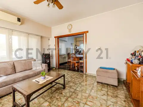 IRIGOYEN 300, Piso 1
