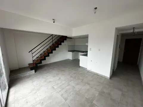 En Venta 2 Ambientes Duplex 5E