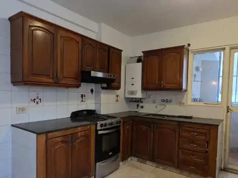 Departamento 4 ambientes con 2 baños