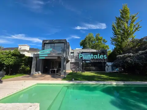 Casa en Venta en Countries y Barrios Cerrados en Esteban Echeverria, USD 660.000