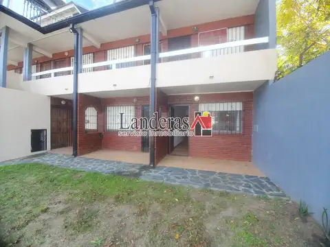 Departamento 2 amb. Con Cochera - Planta Baja - Dos cuadras del mar!