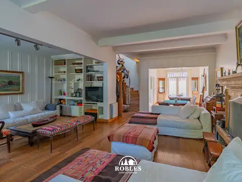 Casa 5 ambientes con 2 baños