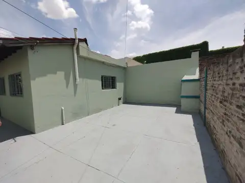 Depto Tipo Casa en Alquiler de 2 ambientes