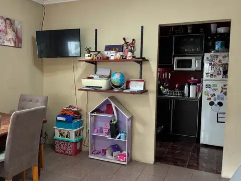 Depto Tipo Casa 3 ambientes con 1 baño