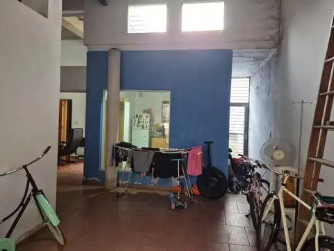 Casa en Alquiler con 1 cochera