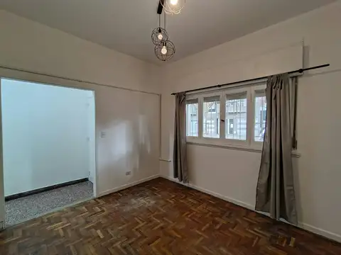 Depto Tipo Casa en Alquiler de 2 dormitorios