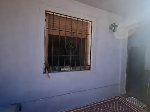 Depto Tipo Casa 3 ambientes con 2 baños