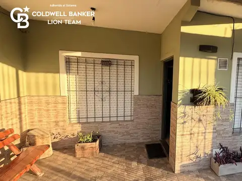VENTA CASA 3 AMB CON PILETA LAFERRERE
