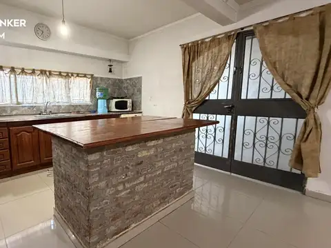 VENTA CASA 3 AMB CON PILETA LAFERRERE