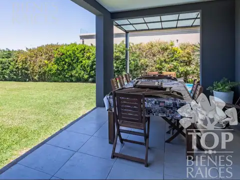 Casa en Venta en El Cantón - Norte, USD 299.000