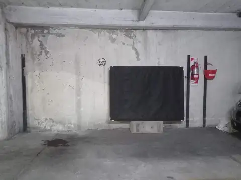 VENTA COCHERA PELLEGRINI