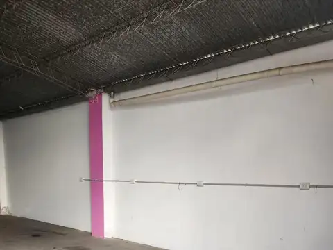Galpon en Alquiler 30  mts Fondo
