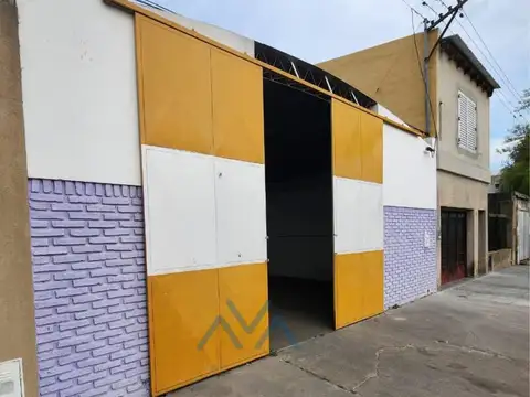 ALQUILER | Galpón en Pergamino 300 m² - Valentín Potente al 500 - Doble Fosa