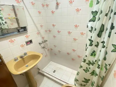 Casa en Alquiler en Villa de Mayo, USD 950.000