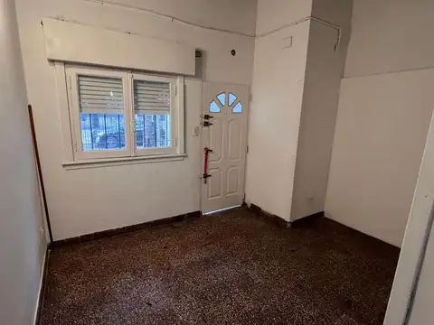 Casa - Alquiler - Argentina, San Miguel - Conesa 1140