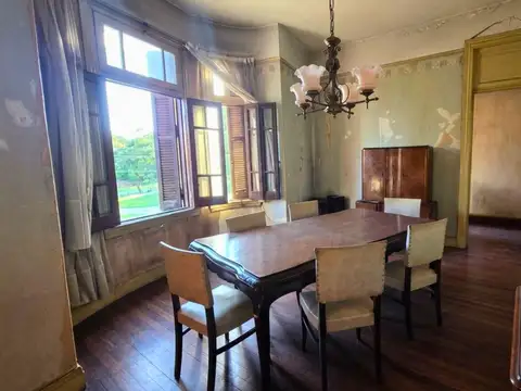 Depto Tipo Casa en Venta de 5 dormitorios