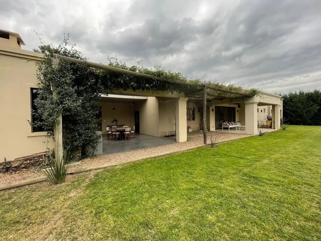 Casa en Alquiler Club de Campo Santa Irene Comarcas de Lujan - Foto 35