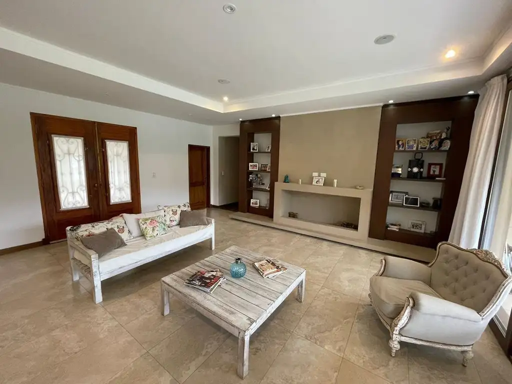 Casa en Alquiler en Santa Irene