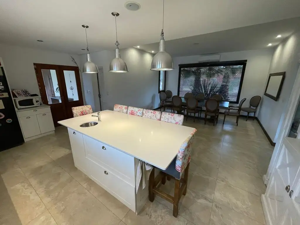 Casa en Alquiler en Santa Irene