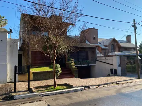 Casa en Venta en Quilmes, USD 350.000
