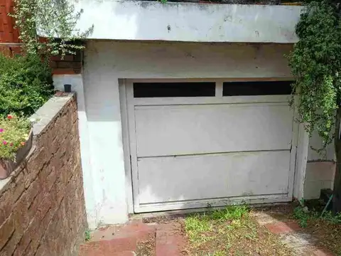 Casa 5 ambientes con 1 baño