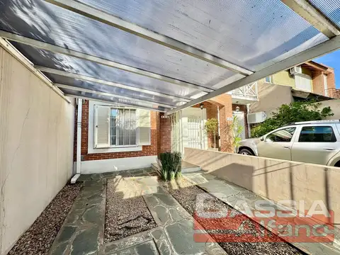 Depto Tipo Casa en Venta de 4 ambientes