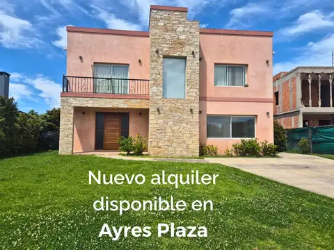 Casa en alquiler en Ayres Plaza 5 ambientes con pileta barrio cerrado