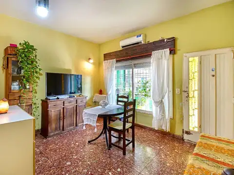 Casa - Venta - Argentina, La Matanza - CHARCAS 1200